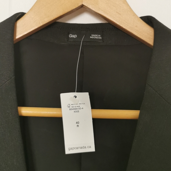 *New* Gap Men's Blazer - Picture 3 of 5